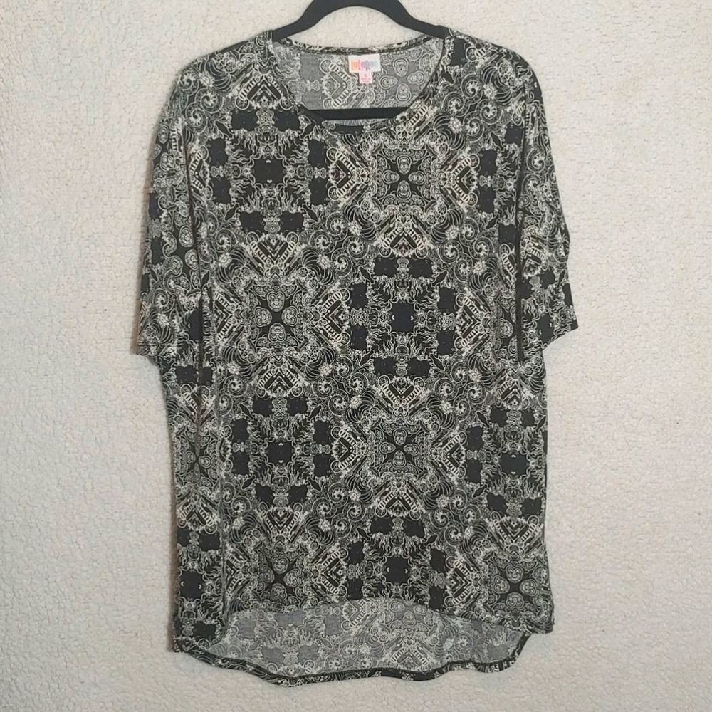 LULAROE Oversized Top